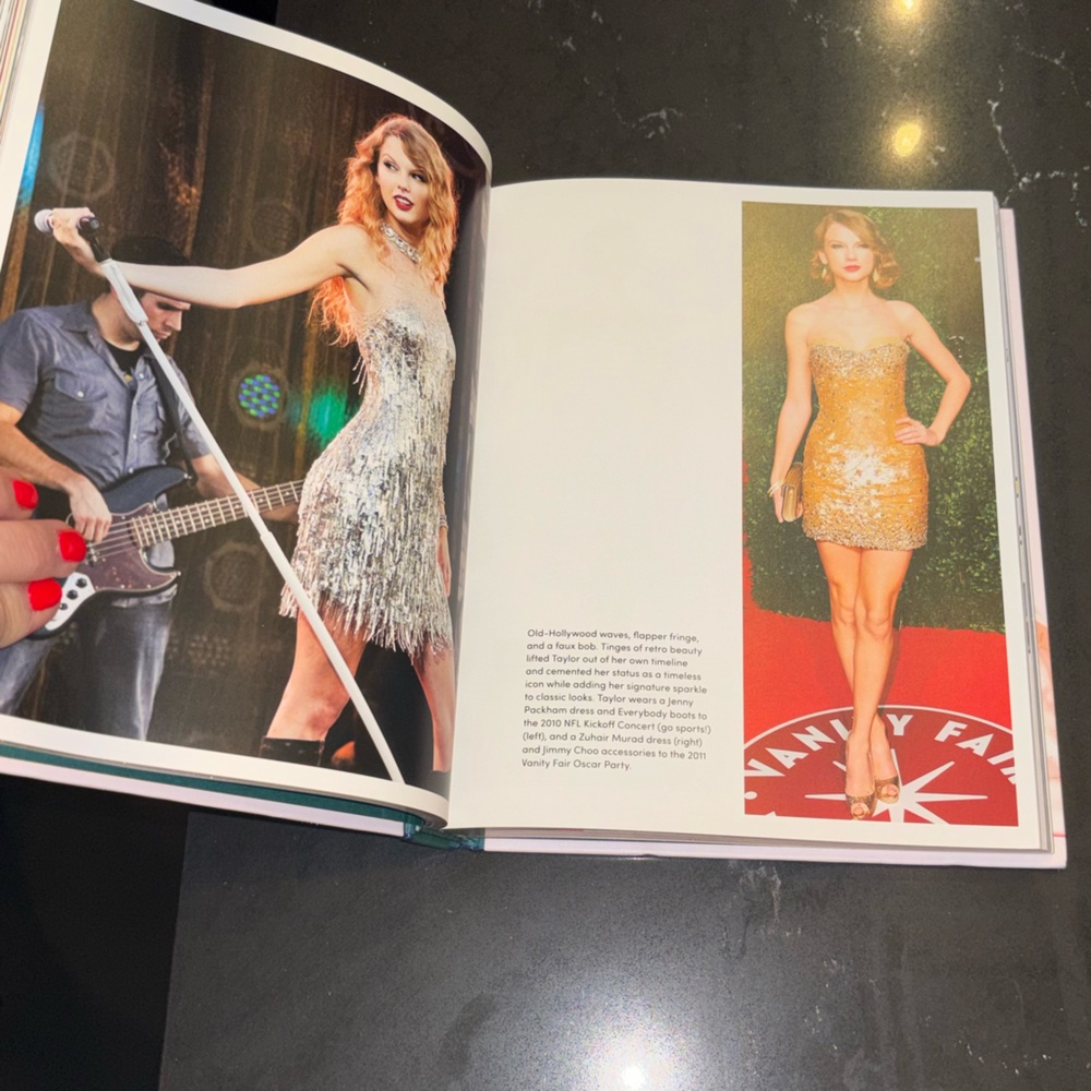 Taylor Swift Book - Picture 4 of 5